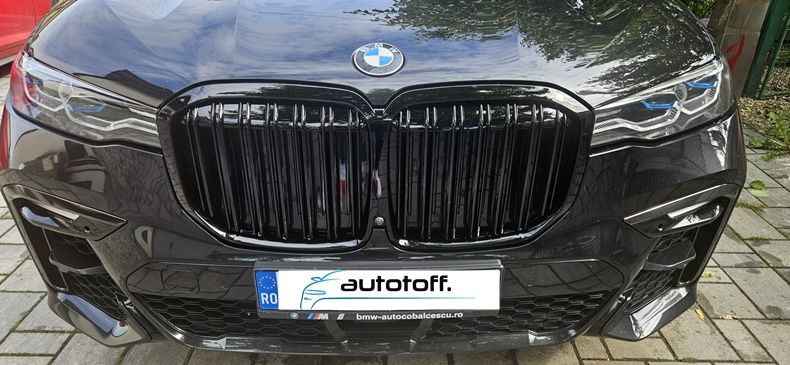 Grila dubla BMW X7 G07 compatibila cu BMW X7 (18-22) M Negru lucios