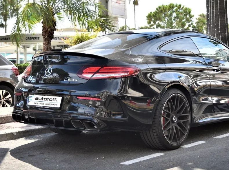 Bara fata si Difuzor bara spate Mercedes C-Class C205 A205 (14-19) C63 Design