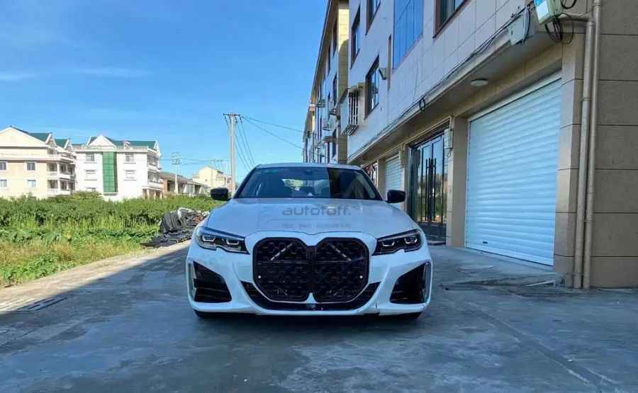 Bara fata compatibila cu BMW Seria 3 LCI G20 Sedan G21 Touring (2020+) M Design