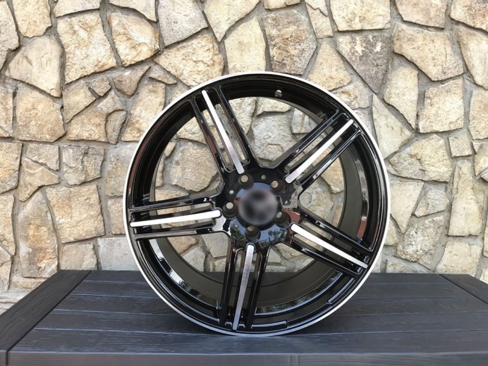 Jante Mercedes AMG noi, diametru R19 inchi 5x112