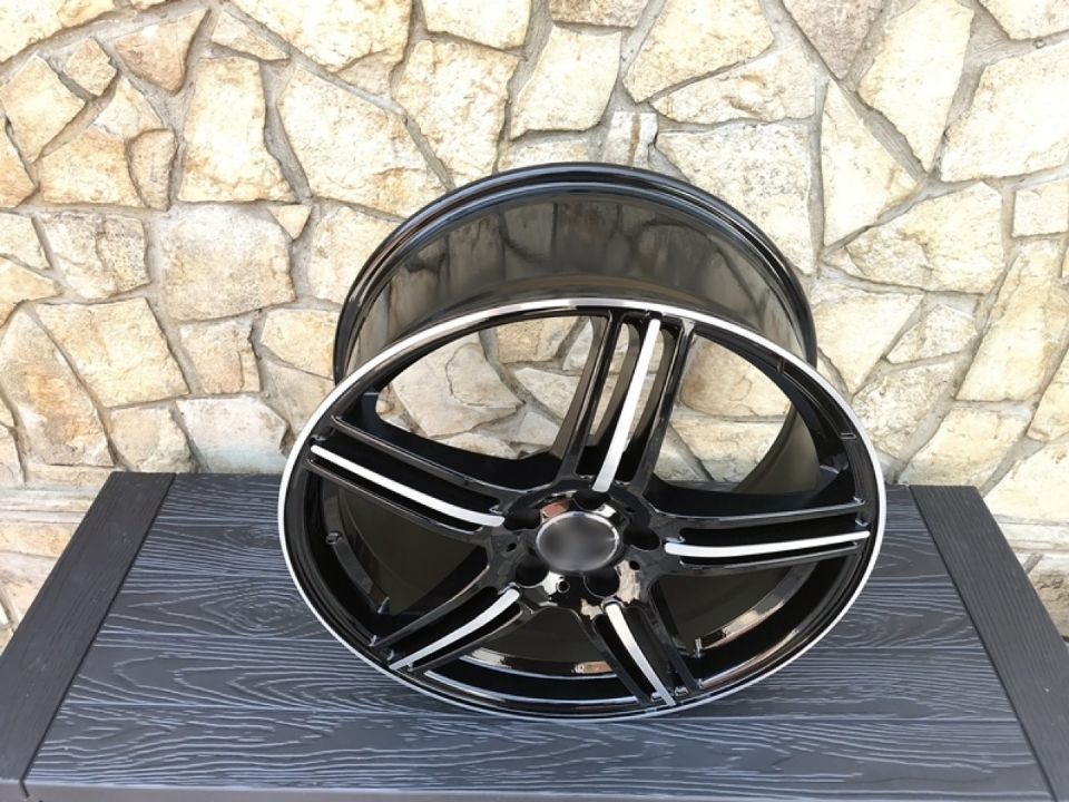 Jante Mercedes AMG noi, diametru R19 inchi 5x112